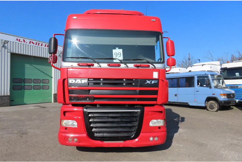 DAF XF 105.460 2 beds, 2 tanks - Камион влекач: слика 3 DAF XF 105.460 2 beds, 2 tanks - Камион влекач: слика 3