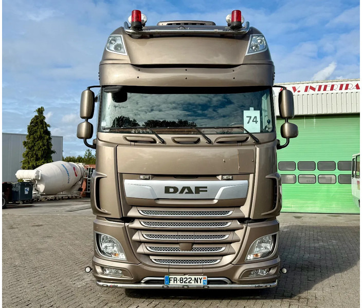 DAF XF 480 XLRTEH4300G304188 EURO6 D, RETARDER, REAL LEATHER, FRIGO, Etc… - Камион влекач: слика 2 DAF XF 480 XLRTEH4300G304188 EURO6 D, RETARDER, REAL LEATHER, FRIGO, Etc… - Камион влекач: слика 2