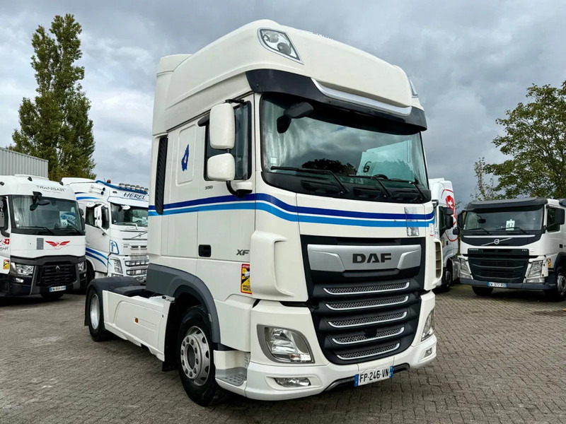 DAF XF 530 550! PARKING AIRCO, FRIGO, FULL AIR, SUPER FRANCE TRUCK! - Камион влекач: слика 3 DAF XF 530 550! PARKING AIRCO, FRIGO, FULL AIR, SUPER FRANCE TRUCK! - Камион влекач: слика 3