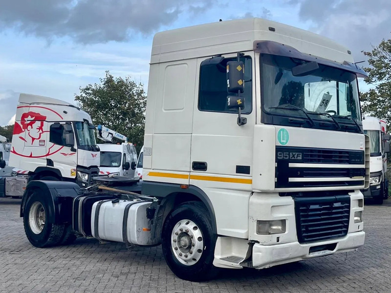 DAF XF 95.430 E4 TYPE, PTO + HYDRAULIC, FRIGO - Камион влекач: слика 4 DAF XF 95.430 E4 TYPE, PTO + HYDRAULIC, FRIGO - Камион влекач: слика 4