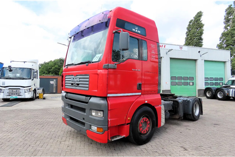 MAN TGA 18.410 Manual gearbox, Manual pomp, PTO, HYDRAULIC - Камион влекач: слика 3 MAN TGA 18.410 Manual gearbox, Manual pomp, PTO, HYDRAULIC - Камион влекач: слика 3