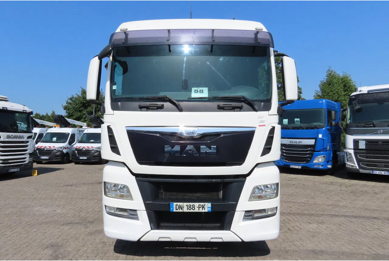 MAN TGX 18.480 RETARDER, 2X FUEL TANK, FRIGO - Камион влекач: слика 2 MAN TGX 18.480 RETARDER, 2X FUEL TANK, FRIGO - Камион влекач: слика 2