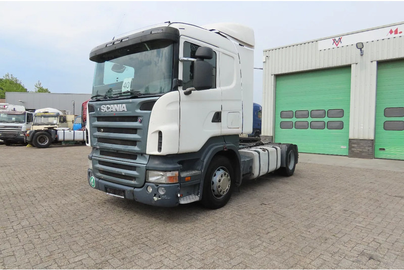 Scania R420 2 tanks, 2 beds, manual gearbox - Камион влекач: слика 2 Scania R420 2 tanks, 2 beds, manual gearbox - Камион влекач: слика 2