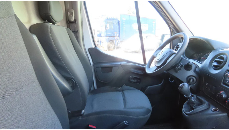 Комбе Renault Master 10,5 m, 3 SEATS, KLUBB, 3500 kg, euro6: слика 17