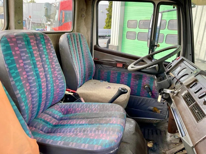 Камион со кабелски систем Mercedes-Benz 1514 Manual diesel pomp. Very clean: слика 11 Камион со кабелски систем Mercedes-Benz 1514 Manual diesel pomp. Very clean: слика 11