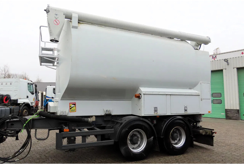 Samro AUGER + Air. 4 comp. - Приколка цистерна: слика 2 Samro AUGER + Air. 4 comp. - Приколка цистерна: слика 2