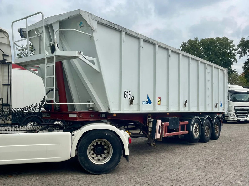 Stas TOP CONDITION 48m3, disc breaks, AIR SUSP, SAF AXLES! - Кипер полуприколка: слика 2 Stas TOP CONDITION 48m3, disc breaks, AIR SUSP, SAF AXLES! - Кипер полуприколка: слика 2