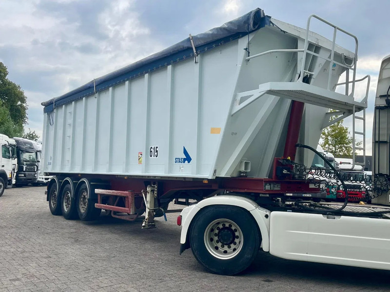 Stas TOP CONDITION 48m3, disc breaks, AIR SUSP, SAF AXLES! - Кипер полуприколка: слика 1 Stas TOP CONDITION 48m3, disc breaks, AIR SUSP, SAF AXLES! - Кипер полуприколка: слика 1