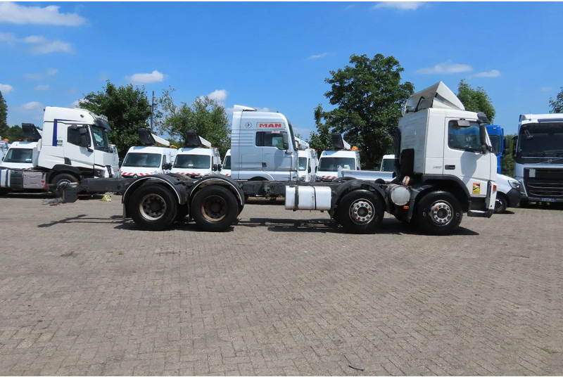 Volvo FM 12.380 8x4 FULL SPRING. 100% condition! - Камион со кабинска шасија: слика 5 Volvo FM 12.380 8x4 FULL SPRING. 100% condition! - Камион со кабинска шасија: слика 5