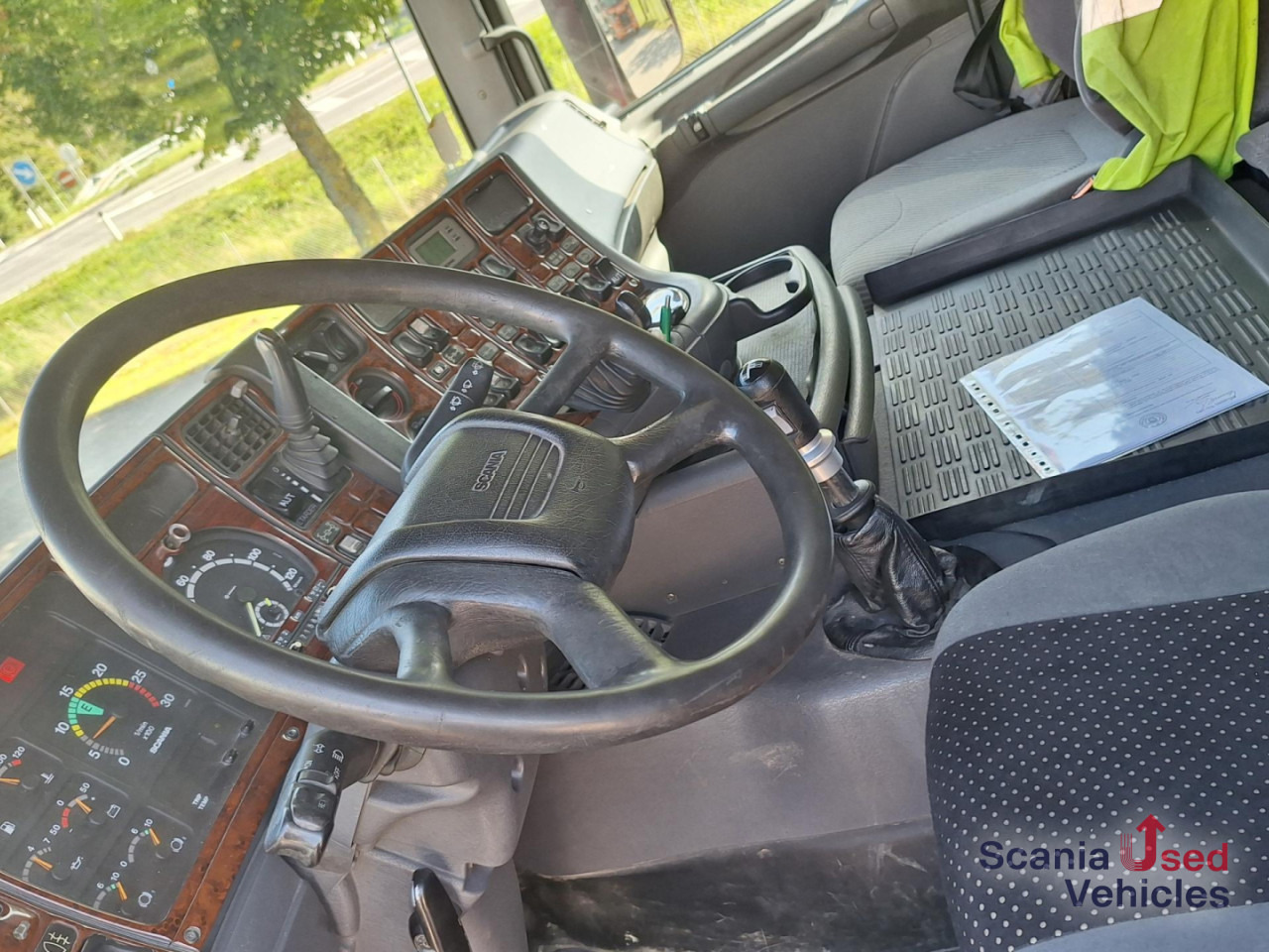 SCANIA R124 CA4X4HZ 420 Allrad Komplettzug ! - Камион влекач: слика 5 SCANIA R124 CA4X4HZ 420 Allrad Komplettzug ! - Камион влекач: слика 5