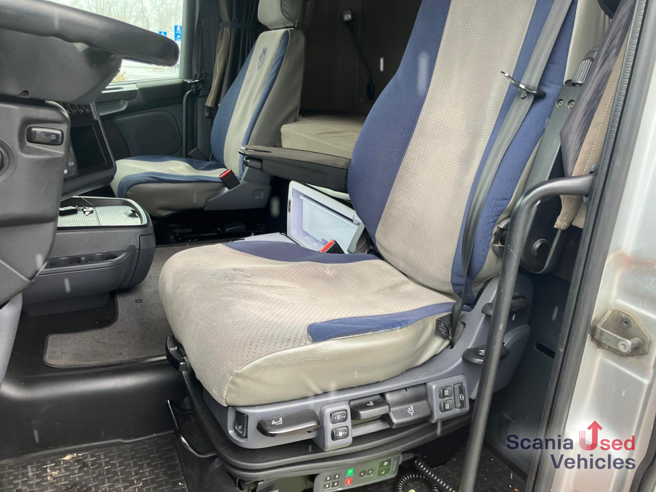 SCANIA R 410 LB6x2*4HNB BDF Komplettzug !! - Транспортер на контејнер/ Камион со променливо тело: слика 4 SCANIA R 410 LB6x2*4HNB BDF Komplettzug !! - Транспортер на контејнер/ Камион со променливо тело: слика 4