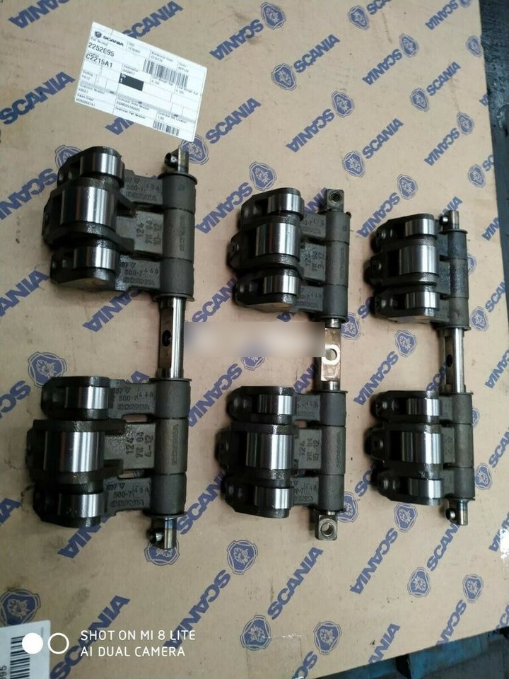 Scania ROLLER TAPPETS SET - Мотор и делови за Камион: слика 4 Scania ROLLER TAPPETS SET - Мотор и делови за Камион: слика 4