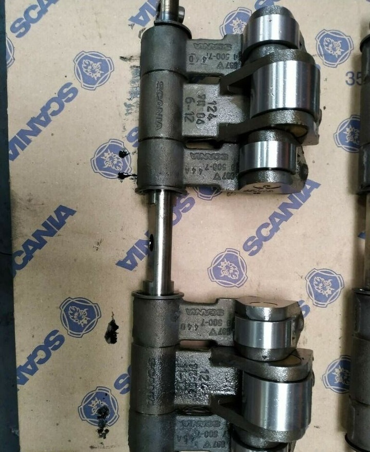 Scania ROLLER TAPPETS SET - Мотор и делови за Камион: слика 3 Scania ROLLER TAPPETS SET - Мотор и делови за Камион: слика 3