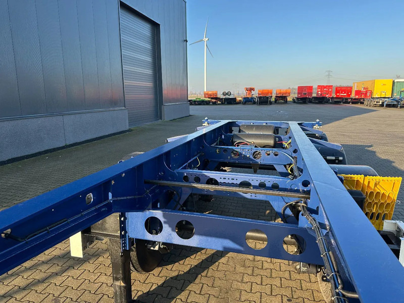 Нов Транспортер на контејнер/ Полуприколка со променливо тело Krone NEW / DIRECT AVAILABLE 20FT ADR-CHASSIS, DISCBRAKES, LIFTAXLE, 2x available: слика 10