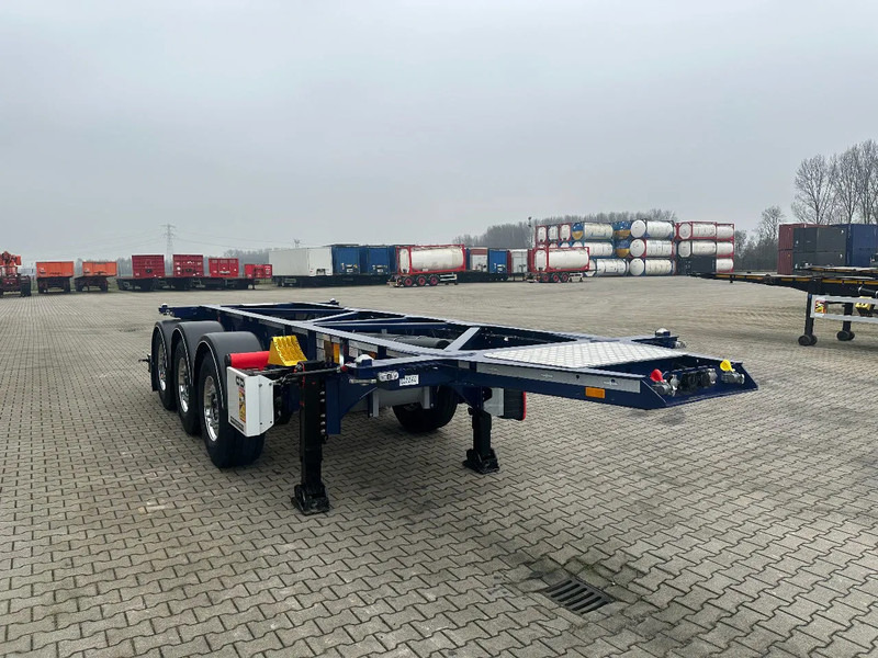 Van Hool NEW / DIRECT AVAILABLE 20FT ADR-CHASSIS, EMPTY WEIGHT: 3.300KG, DISCBRAKES, 3x available, ALU WHEELS - Транспортер на контејнер/ Полуприколка со променливо тело: слика 4 Van Hool NEW / DIRECT AVAILABLE 20FT ADR-CHASSIS, EMPTY WEIGHT: 3.300KG, DISCBRAKES, 3x available, ALU WHEELS - Транспортер на контејнер/ Полуприколка со променливо тело: слика 4