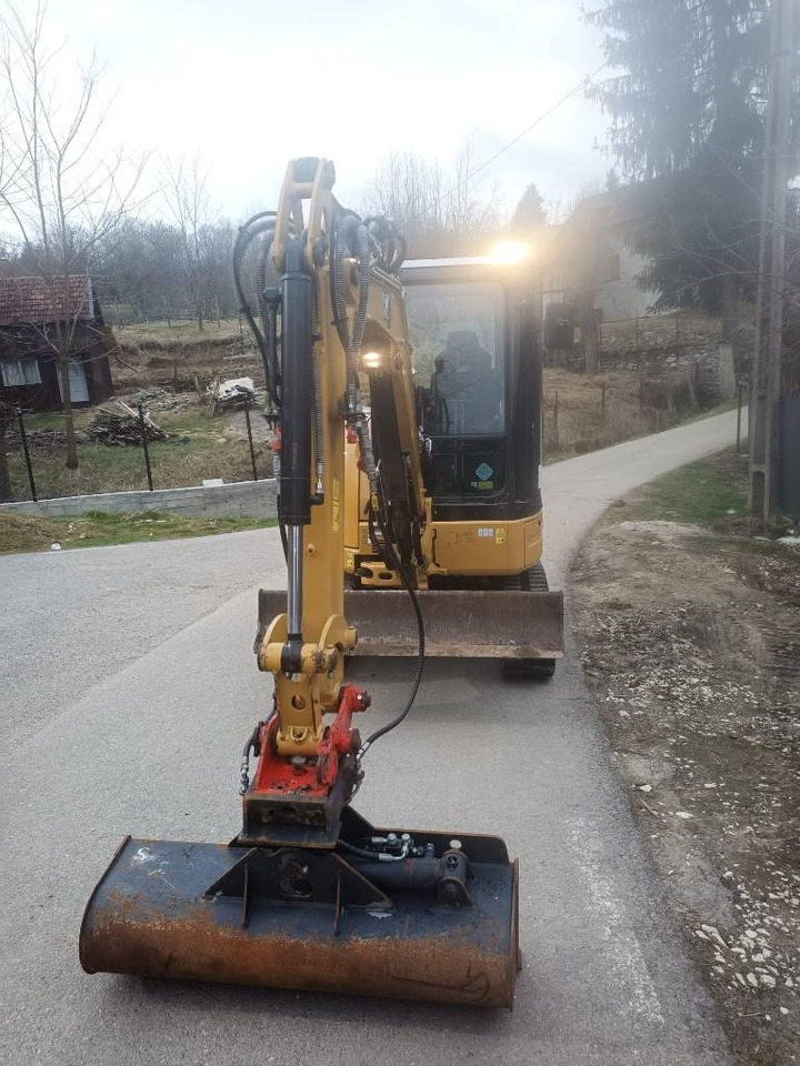CATERPILLAR 303 ECR - Багер гасеничар: слика 2 CATERPILLAR 303 ECR - Багер гасеничар: слика 2