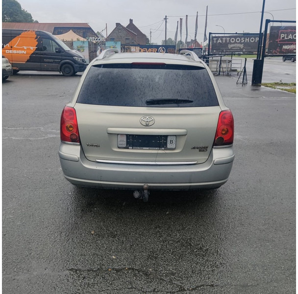 Toyota Avensis - Автомобил: слика 5 Toyota Avensis - Автомобил: слика 5