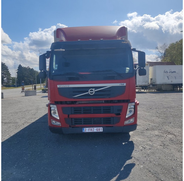 Volvo fm-330 - Камион сандучар: слика 2 Volvo fm-330 - Камион сандучар: слика 2