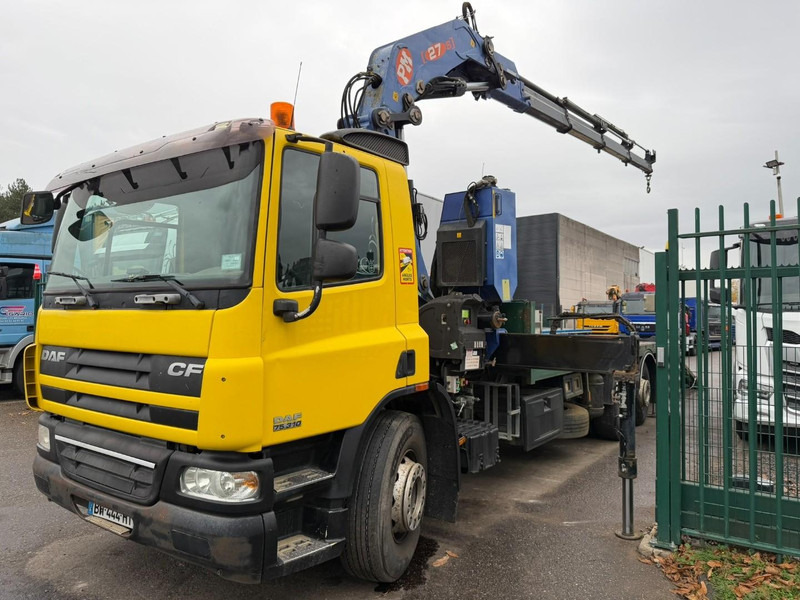 DAF CF 75.310 6X2 PRITSCHE + KRAN PM 27 S-4 + RADIO + WINCH - FULL RAMP - LIFT + STEERING AXLE - MANUAL GEARBOX - FR TRUCK - Камион со платформа, Камион со кран: слика 4 DAF CF 75.310 6X2 PRITSCHE + KRAN PM 27 S-4 + RADIO + WINCH - FULL RAMP - LIFT + STEERING AXLE - MANUAL GEARBOX - FR TRUCK - Камион со платформа, Камион со кран: слика 4