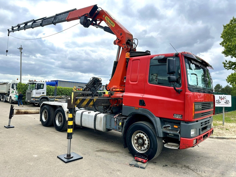 DAF 85 CF 430 6x4 TRACTOR + CRANE PK 32.000 F (7x) + WINCH - EURO 2 - MANUAL ZF - HUB REDUCTION / STEEL SPRING - BE TRUCK - Камион влекач: слика 2 DAF 85 CF 430 6x4 TRACTOR + CRANE PK 32.000 F (7x) + WINCH - EURO 2 - MANUAL ZF - HUB REDUCTION / STEEL SPRING - BE TRUCK - Камион влекач: слика 2