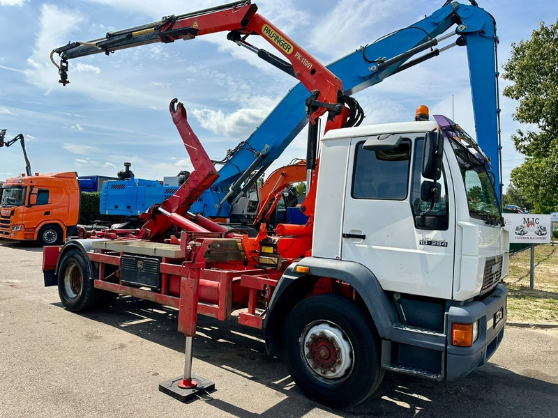 MAN 18.284 HOOKLIFT + CRANE PALFINGER PK 11001 A - TÜV 05/2026 - STEEL SPRING / BLATT / LAMES - BE TRUCK - Камион со кука за подигање, Камион со кран: слика 1 MAN 18.284 HOOKLIFT + CRANE PALFINGER PK 11001 A - TÜV 05/2026 - STEEL SPRING / BLATT / LAMES - BE TRUCK - Камион со кука за подигање, Камион со кран: слика 1