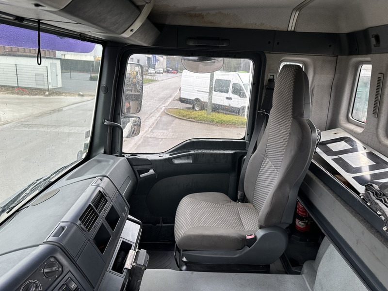 Камион со платформа, Камион со кран MAN TGA 35.430 8x2 + KRAN HIAB 700 E-6 + JIB 165X-3 - RETARDER - PRITSCHE 6m70~8m50 EXTENDABLE - MANUAL GEARBOX ZF - LIFT + STEERING AXLE: слика 12