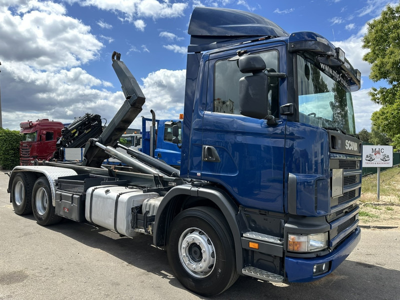 Scania 124L-420 6x2 HOOKLIFT VDL 20T - STEEL SPRING / BALLESTAS / BLATT - MANUAL - MECHANICAL PUMP - 10 TIRES DOUBLE WHEELS - Камион со кука за подигање: слика 1 Scania 124L-420 6x2 HOOKLIFT VDL 20T - STEEL SPRING / BALLESTAS / BLATT - MANUAL - MECHANICAL PUMP - 10 TIRES DOUBLE WHEELS - Камион со кука за подигање: слика 1