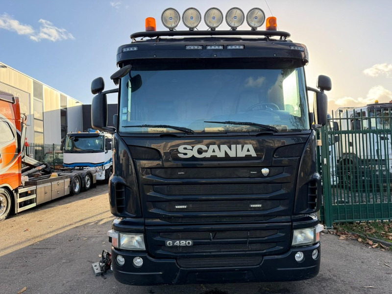 Scania G420 6x2 TIPPER + CRANE PALFINGER PK22002 C (4x) + GRABBER - LIFT + STEERING AXLE - DAMAGED CRANE - Кипер, Камион со кран: слика 2 Scania G420 6x2 TIPPER + CRANE PALFINGER PK22002 C (4x) + GRABBER - LIFT + STEERING AXLE - DAMAGED CRANE - Кипер, Камион со кран: слика 2