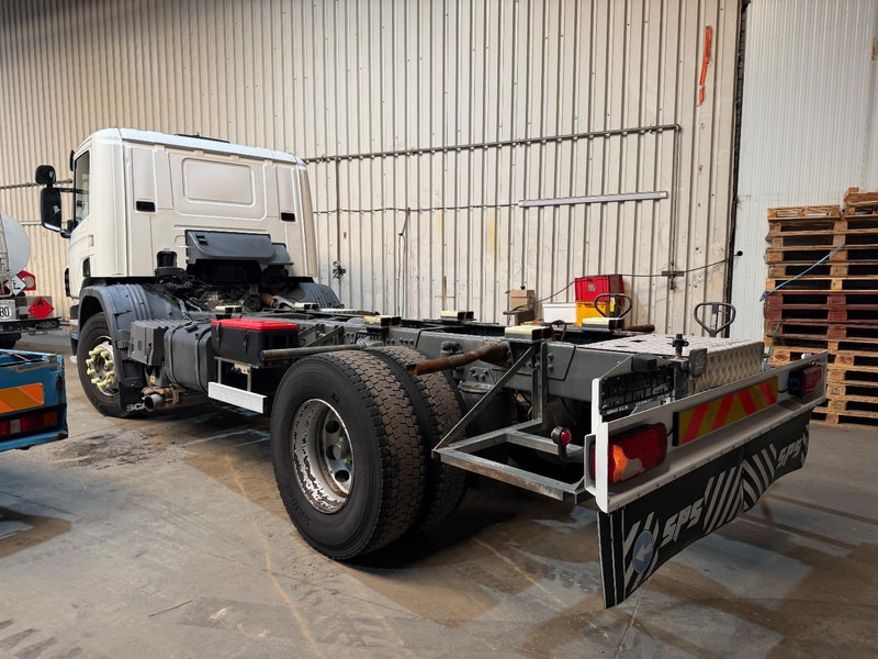 Scania P310 4x2 CHASSIS - ADR (ex tanker) - *322.000km* - AIR SUSPENSION - MANUAL - BE TRUCK - Камион со кабинска шасија: слика 3 Scania P310 4x2 CHASSIS - ADR (ex tanker) - *322.000km* - AIR SUSPENSION - MANUAL - BE TRUCK - Камион со кабинска шасија: слика 3