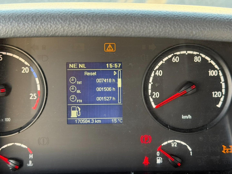 Камион со кран Scania P410 6x4 + CRANE HIAB X-HIDUO 188 ES-4 - RETARDER - ROTATOR - PLATFORM 6m80 - BIG AXLES HUB REDUCTION - STEEL SPRING - TUV 05/2026: слика 17 Камион со кран Scania P410 6x4 + CRANE HIAB X-HIDUO 188 ES-4 - RETARDER - ROTATOR - PLATFORM 6m80 - BIG AXLES HUB REDUCTION - STEEL SPRING - TUV 05/2026: слика 17