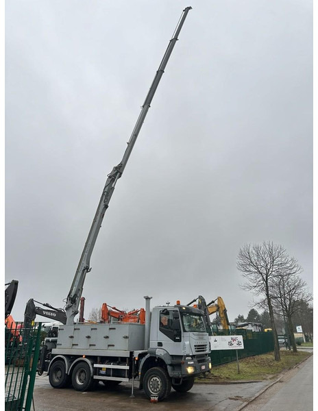 Terex ATLAS 330.2 - A 21 ROOF CRANE / DAKWERKERS KRAAN / DACHDECKER KRAN + RADIO - Кран за натоварување за Градежна машина: слика 3 Terex ATLAS 330.2 - A 21 ROOF CRANE / DAKWERKERS KRAAN / DACHDECKER KRAN + RADIO - Кран за натоварување за Градежна машина: слика 3