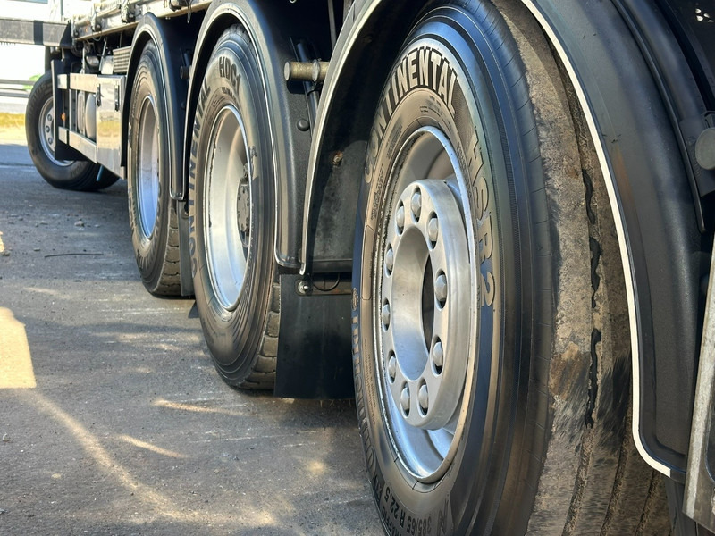 Камион со платформа, Камион со кран Volvo FH 420 8x4 TRIDEM + KRAAN HIAB 408 E-8 HIPRO + WINCH - 63.000km ONLY - CREWCAB 4 SEATER - PLATFORM 7m - TOP CONDITION: слика 17