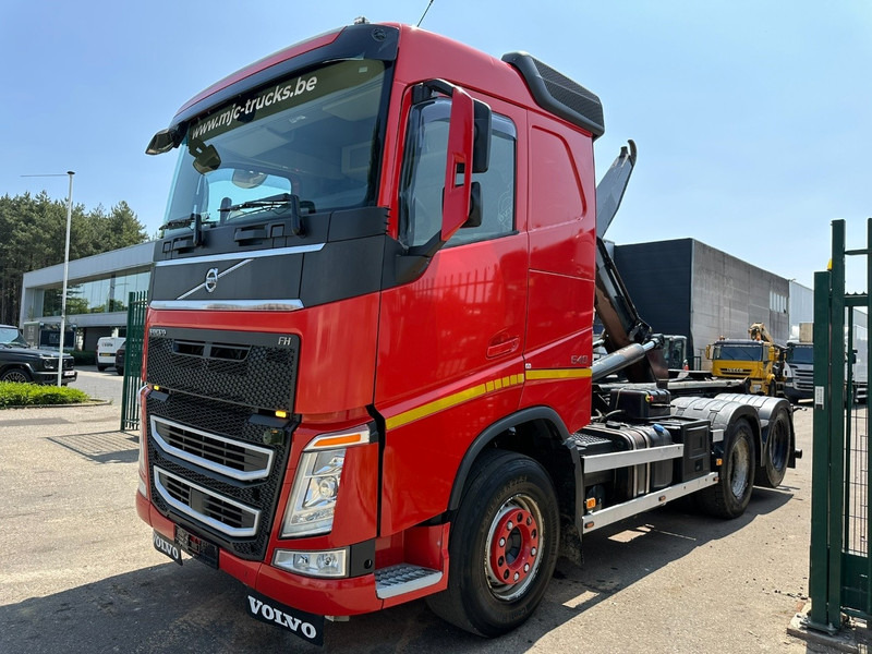 Volvo FH 540 6x4 HOOKLIFT 20T - RETARDER - LIFT AXLE - I-park Cool - SLEEPERCAB - E6 - BE TRUCK - Камион со кука за подигање: слика 3 Volvo FH 540 6x4 HOOKLIFT 20T - RETARDER - LIFT AXLE - I-park Cool - SLEEPERCAB - E6 - BE TRUCK - Камион со кука за подигање: слика 3