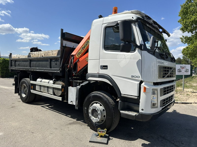 Volvo FM 300 4x4 TIPPER + CRANE PALFINGER PK 12000 - *339.000km* - MANUAL - STEEL SPRING / BIG AXLES - EURO 3 - TÜV 15/10/2025 - Кипер, Камион со кран: слика 2 Volvo FM 300 4x4 TIPPER + CRANE PALFINGER PK 12000 - *339.000km* - MANUAL - STEEL SPRING / BIG AXLES - EURO 3 - TÜV 15/10/2025 - Кипер, Камион со кран: слика 2