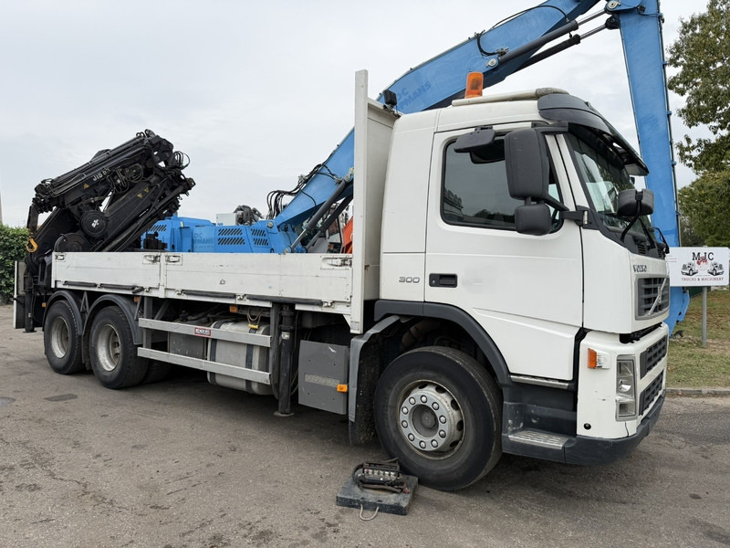 Volvo FM 300 6x4 + (25.8m!) CRANE HIAB 245 E-5 + JIB 65 X-3 + 2 ME - *228.000km* - MANUAL - A/C - EURO 3 - BELGIAN TRUCK - Камион со кран: слика 2 Volvo FM 300 6x4 + (25.8m!) CRANE HIAB 245 E-5 + JIB 65 X-3 + 2 ME - *228.000km* - MANUAL - A/C - EURO 3 - BELGIAN TRUCK - Камион со кран: слика 2