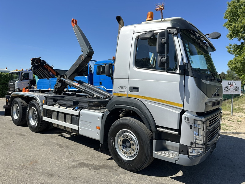 Volvo FM 420 6x4 AJK HOOKLIFT / HAAK 20T - 5760mm - WB 3m90 - *266.000km* - HUB REDUCTION / STEEL SUSPENSION - EURO 6 - BE TRUCK - Камион со кука за подигање: слика 1 Volvo FM 420 6x4 AJK HOOKLIFT / HAAK 20T - 5760mm - WB 3m90 - *266.000km* - HUB REDUCTION / STEEL SUSPENSION - EURO 6 - BE TRUCK - Камион со кука за подигање: слика 1