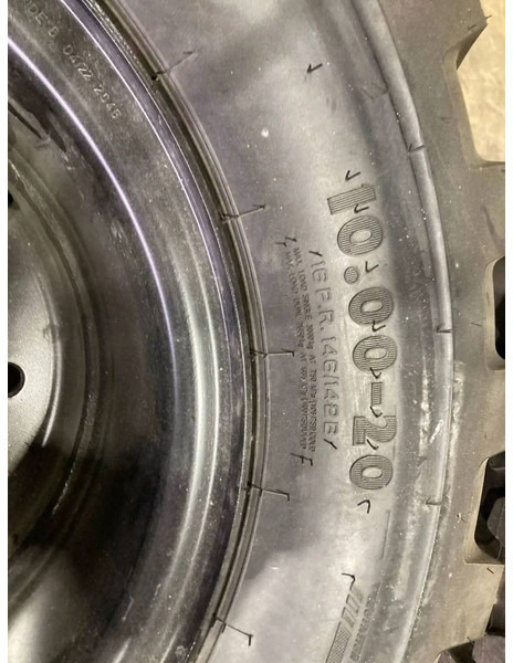 Apollo 1000 x 20 Set / 10.00 x 20: 4x2 Tyres - Гуми и бандажи за Градежна машина: слика 2 Apollo 1000 x 20 Set / 10.00 x 20: 4x2 Tyres - Гуми и бандажи за Градежна машина: слика 2