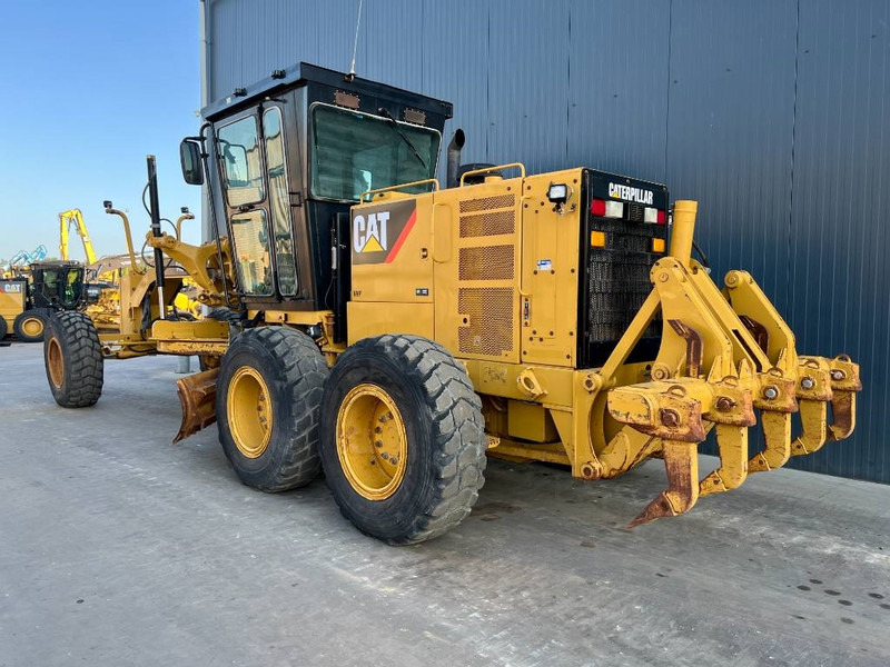 Cat 140K - Порамнувач: слика 3 Cat 140K - Порамнувач: слика 3
