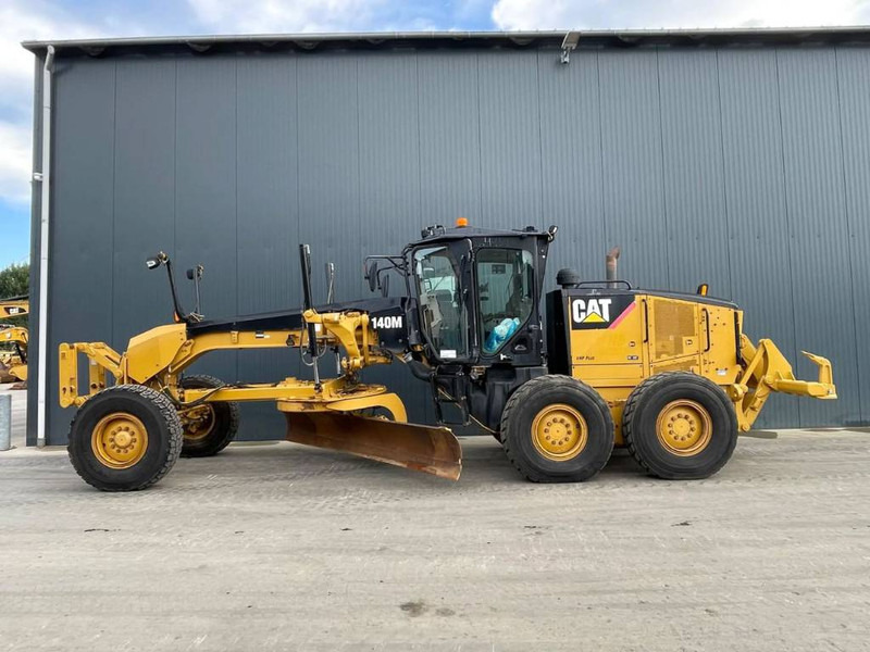 Cat 140M - Порамнувач: слика 5 Cat 140M - Порамнувач: слика 5