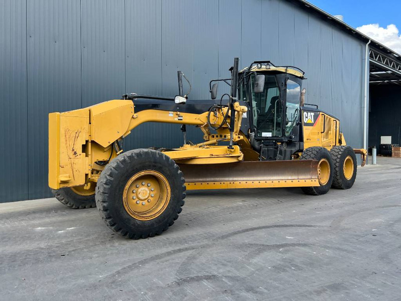 Cat 140M - Порамнувач: слика 1 Cat 140M - Порамнувач: слика 1