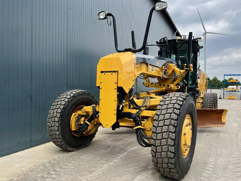 Порамнувач Cat 140M2 AWD: слика 14