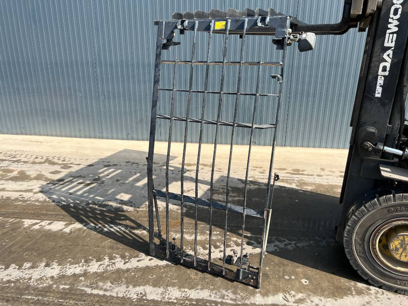 Cat 313E / 320F / 323E / 325F / 329E / 330F / 336E / 3 - Кабина и ентериер за Градежна машина: слика 1 Cat 313E / 320F / 323E / 325F / 329E / 330F / 336E / 3 - Кабина и ентериер за Градежна машина: слика 1