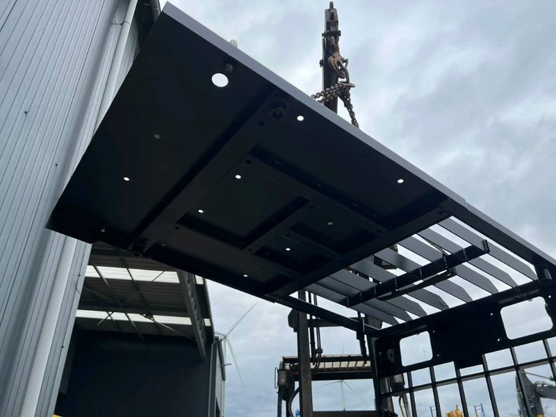 Нов Кабина и ентериер за Градежна машина Cat 336D Guard: слика 7