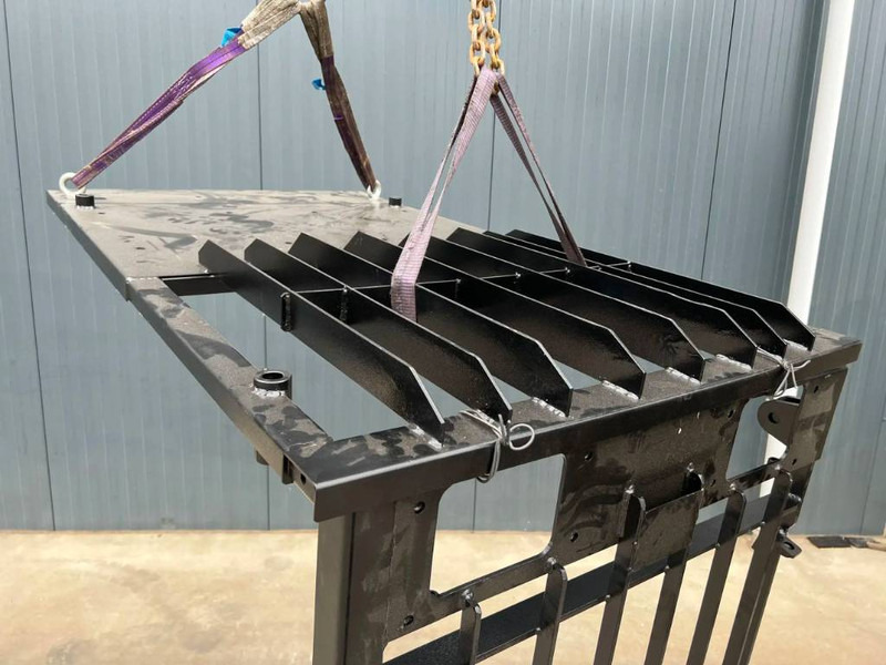 Cat 336D Guard - Кабина и ентериер за Градежна машина: слика 2 Cat 336D Guard - Кабина и ентериер за Градежна машина: слика 2