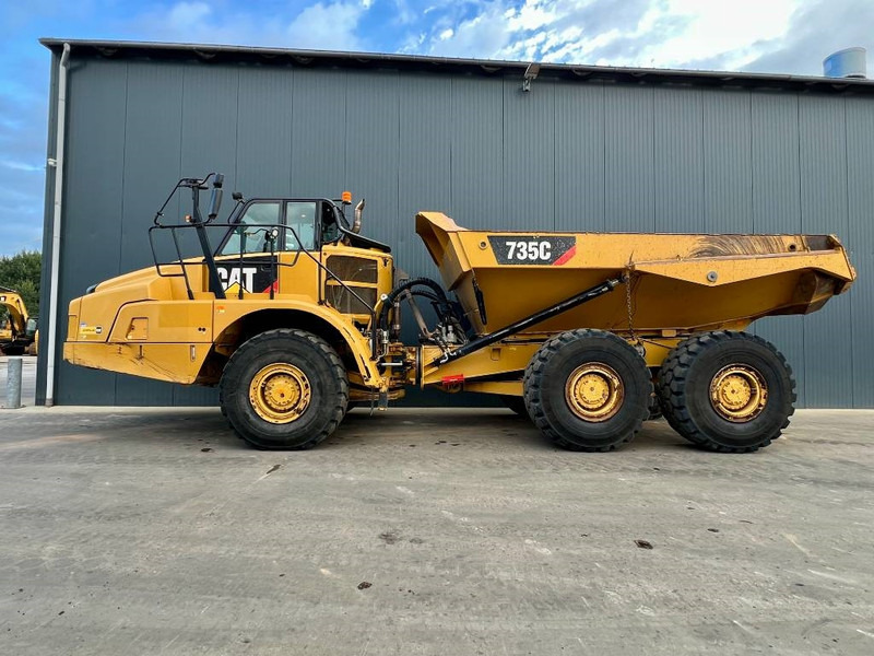Cat 735C - Зглобен истоварувач: слика 2 Cat 735C - Зглобен истоварувач: слика 2