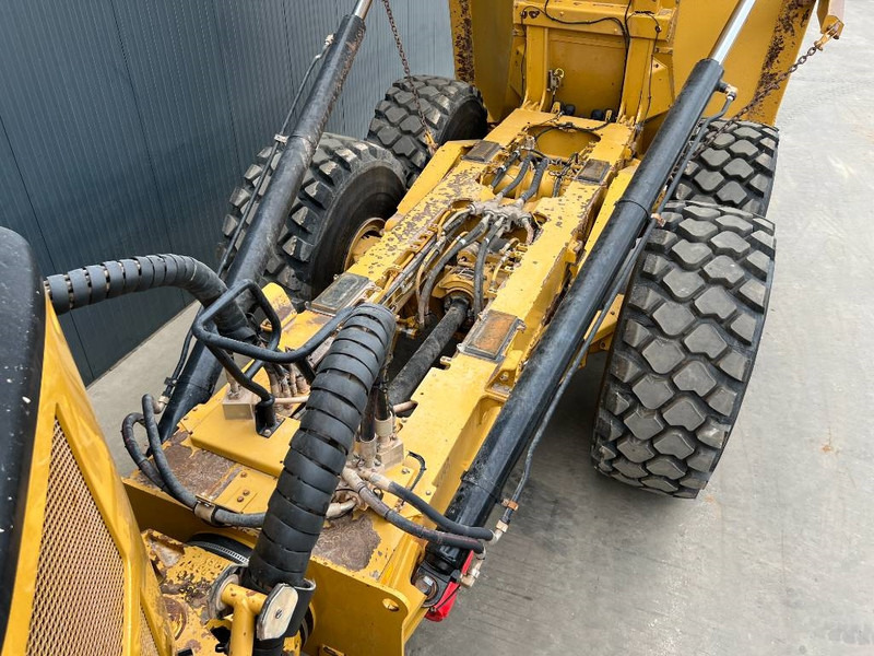 Cat 745 04A - New Tires - Зглобен истоварувач: слика 2 Cat 745 04A - New Tires - Зглобен истоварувач: слика 2