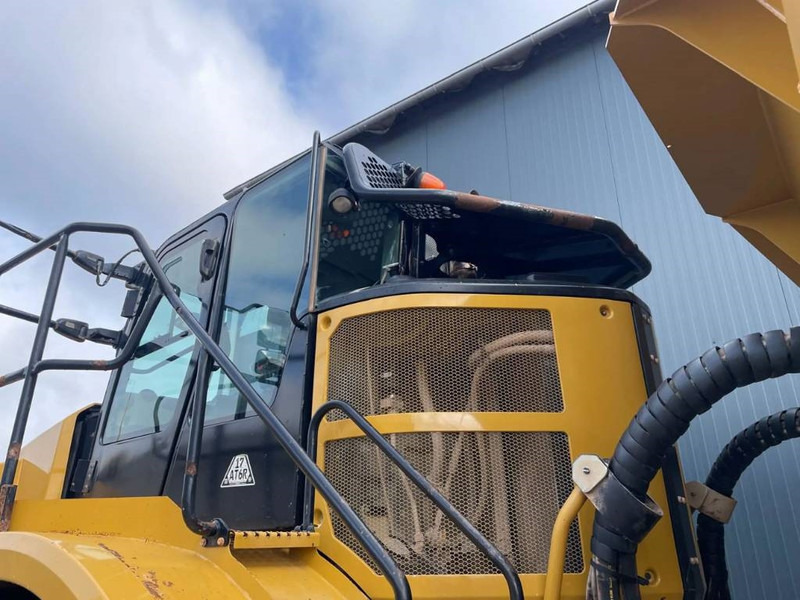 Зглобен истоварувач Cat 745 04A - New Tires: слика 18