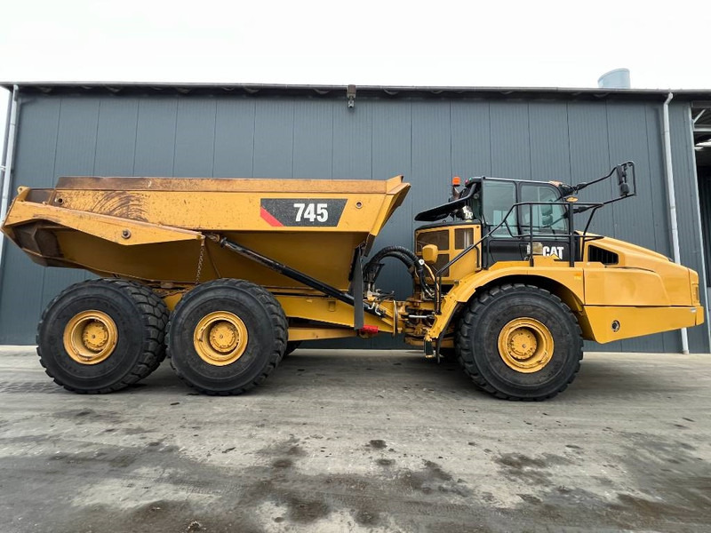 Cat 745 - Зглобен истоварувач: слика 2 Cat 745 - Зглобен истоварувач: слика 2