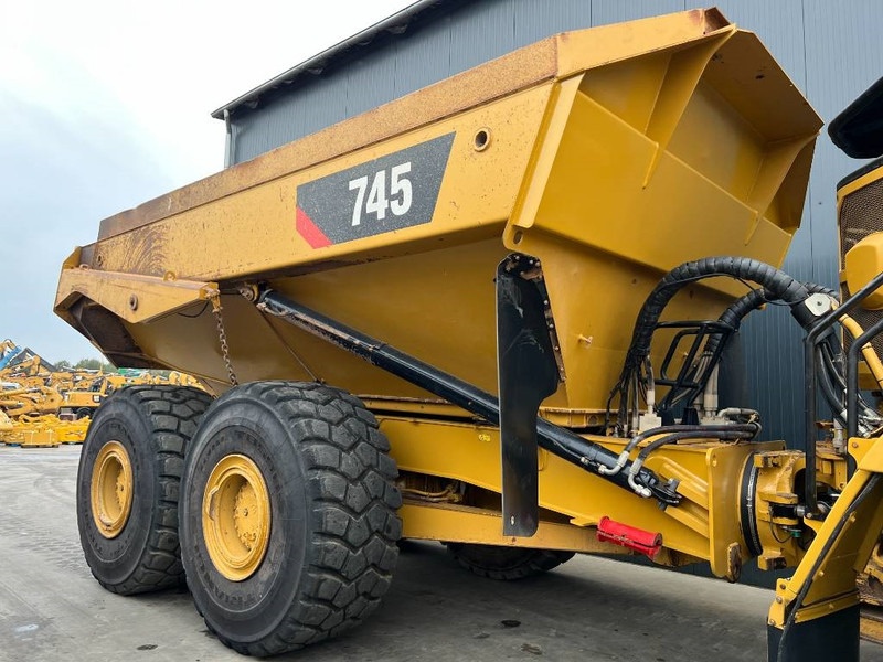 Cat 745 - Зглобен истоварувач: слика 5 Cat 745 - Зглобен истоварувач: слика 5