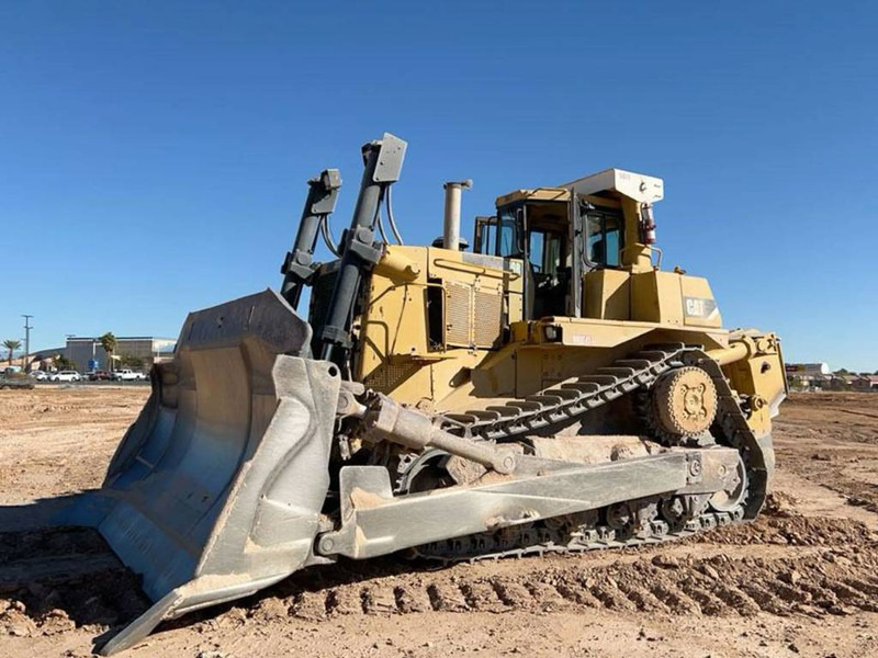 Булдожер Cat D10R: слика 1